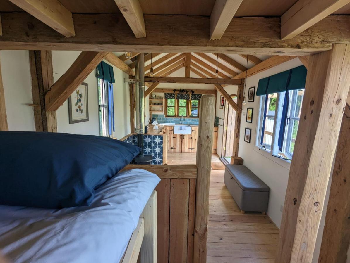 Gaggle Of Geese Pub - Shepherd Huts & Bell Tents Dorchester Exterior foto